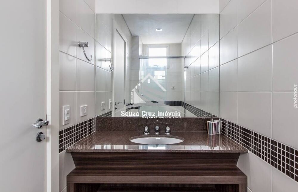 Apartamento à venda com 3 quartos, 176m² - Foto 1