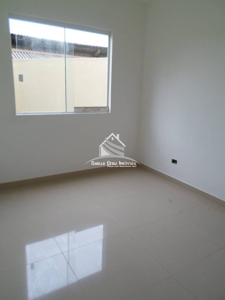 Casa à venda com 3 quartos, 51m² - Foto 2