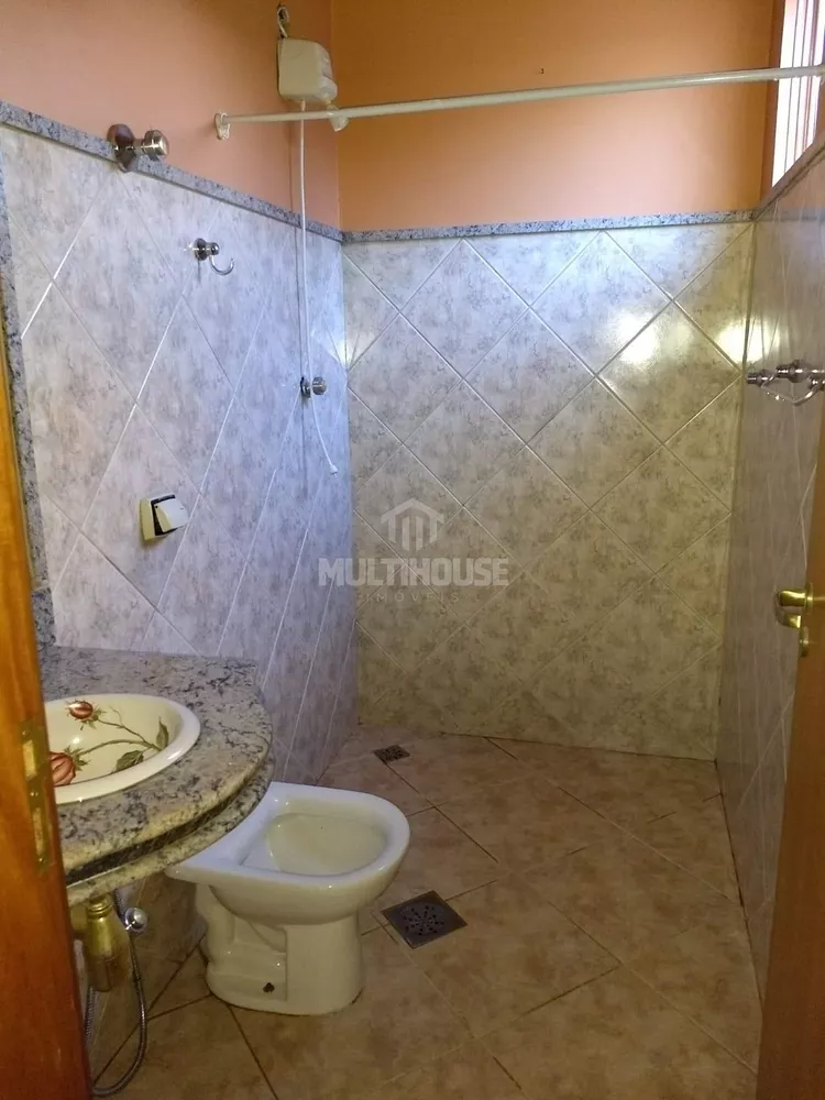 Casa, 4 quartos, 336 m² - Foto 2