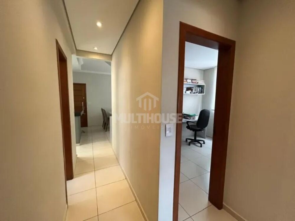 Apartamento para alugar com 3 quartos, 140m² - Foto 15