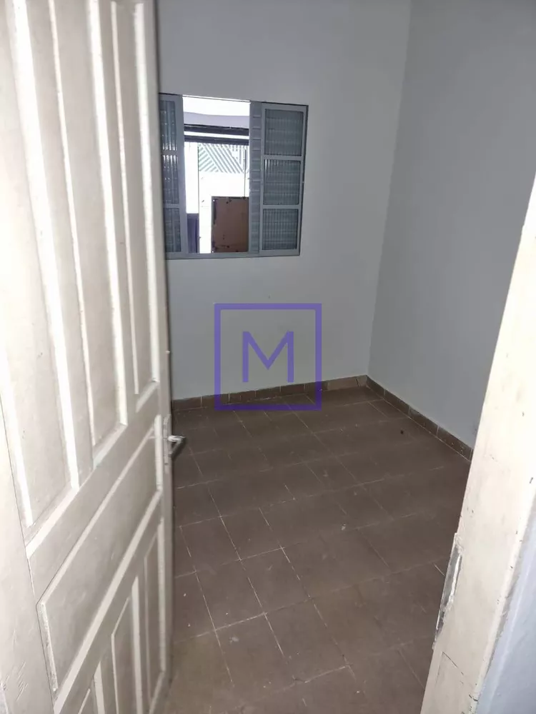 Casa para alugar com 1 quarto, 50m² - Foto 3