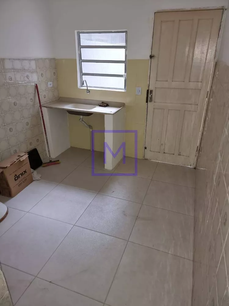 Casa para alugar com 1 quarto, 50m² - Foto 12