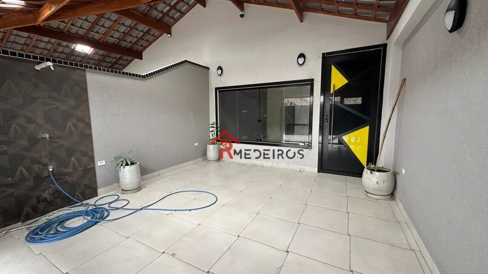 Casa à venda com 3 quartos, 115m² - Foto 4