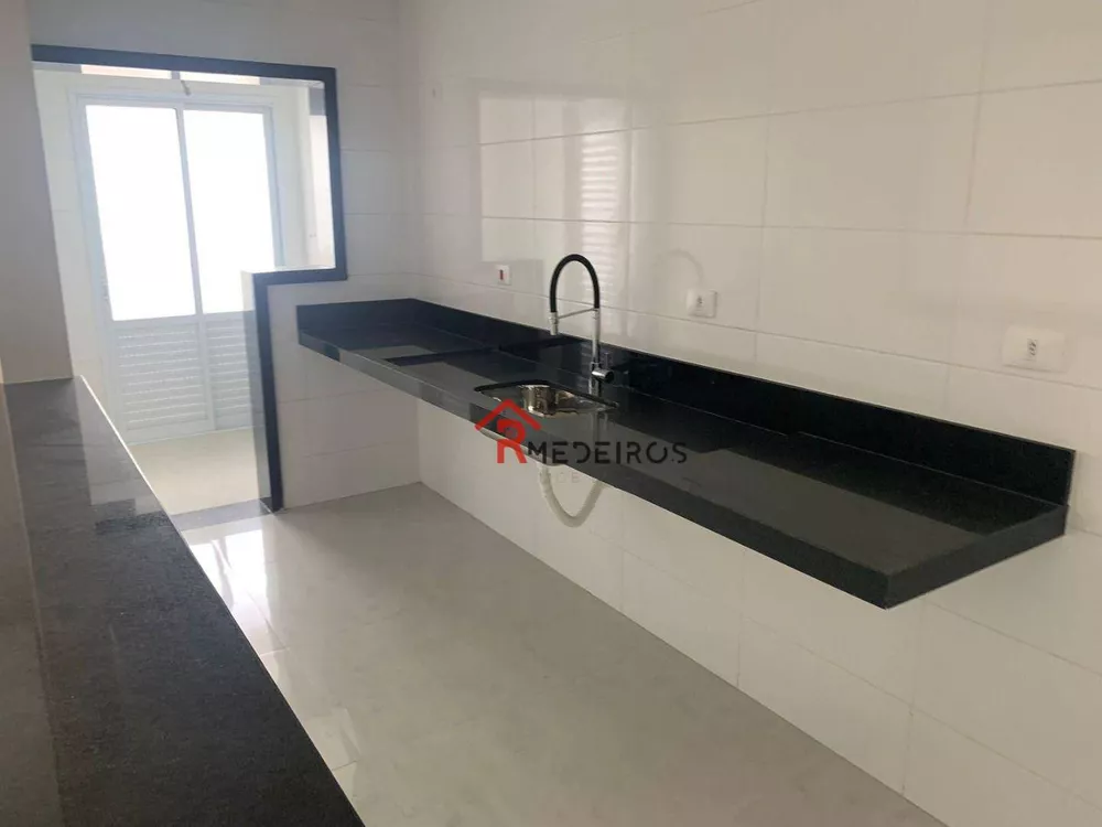 Apartamento à venda com 3 quartos, 118m² - Foto 4