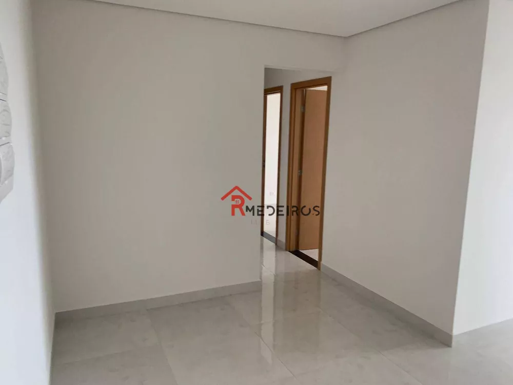 Apartamento à venda com 3 quartos, 118m² - Foto 9