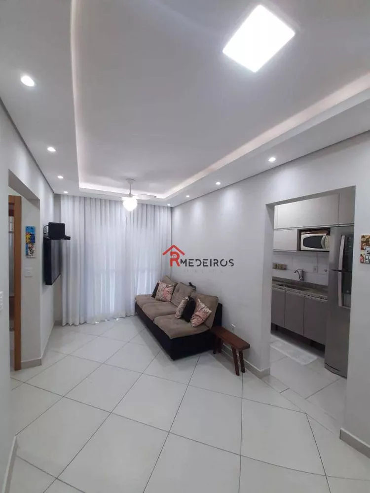 Apartamento à venda com 2 quartos, 70m² - Foto 4