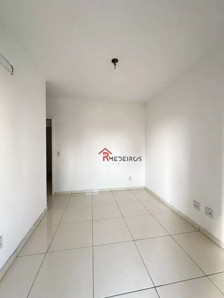 Apartamento à venda com 2 quartos, 77m² - Foto 9