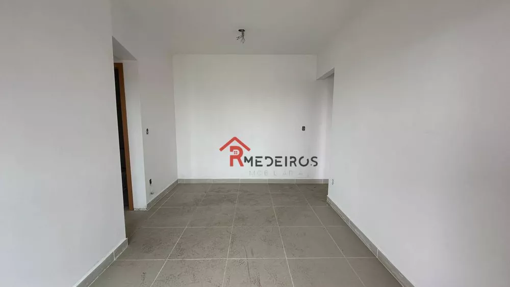 Apartamento à venda com 2 quartos, 71m² - Foto 2