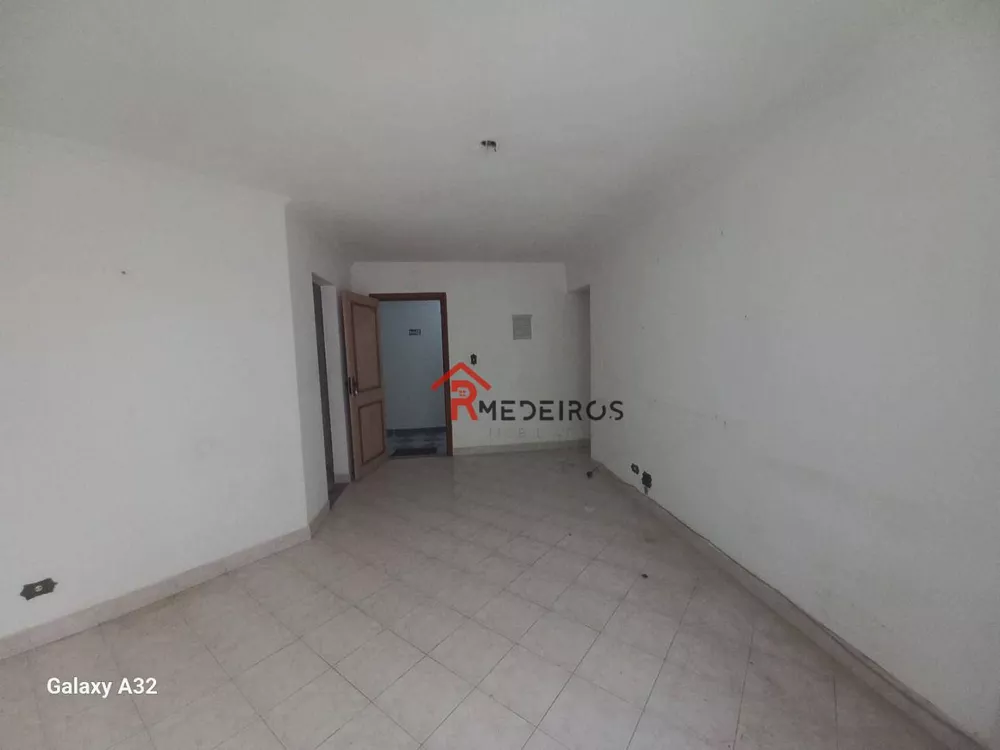 Apartamento à venda com 2 quartos, 71m² - Foto 2