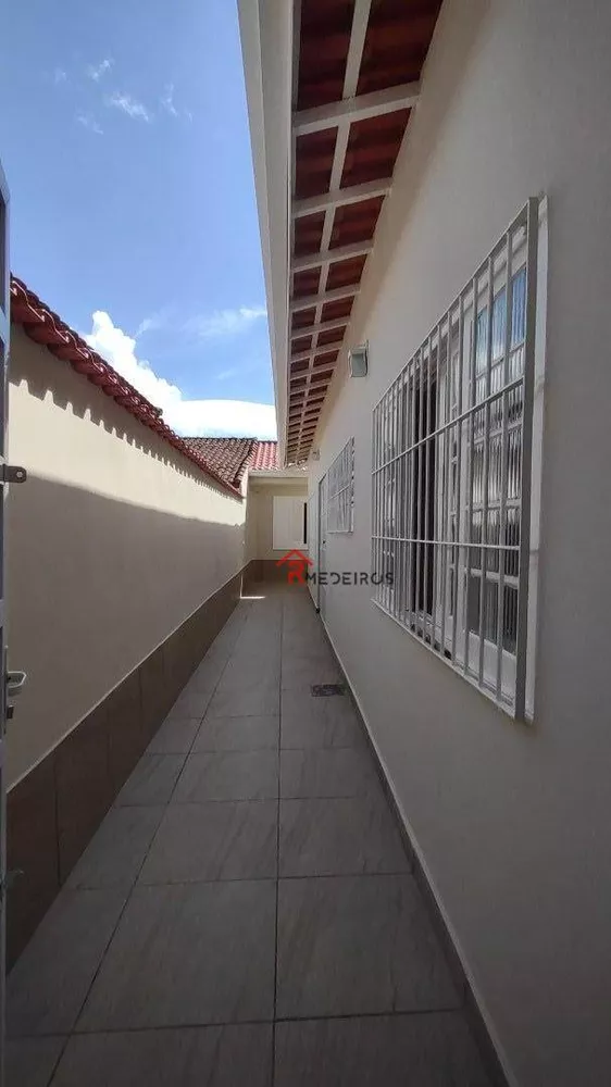 Casa à venda com 3 quartos, 82m² - Foto 5