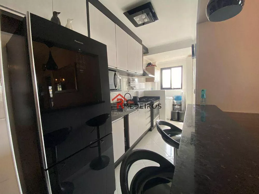 Apartamento à venda com 2 quartos, 73m² - Foto 4