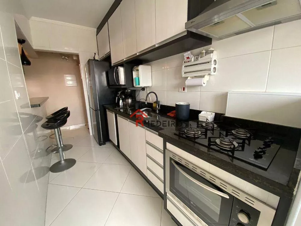 Apartamento à venda com 2 quartos, 73m² - Foto 5