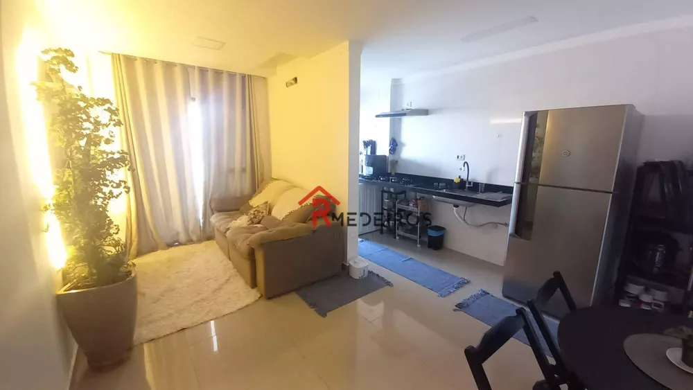 Apartamento para alugar com 2 quartos, 75m² - Foto 2