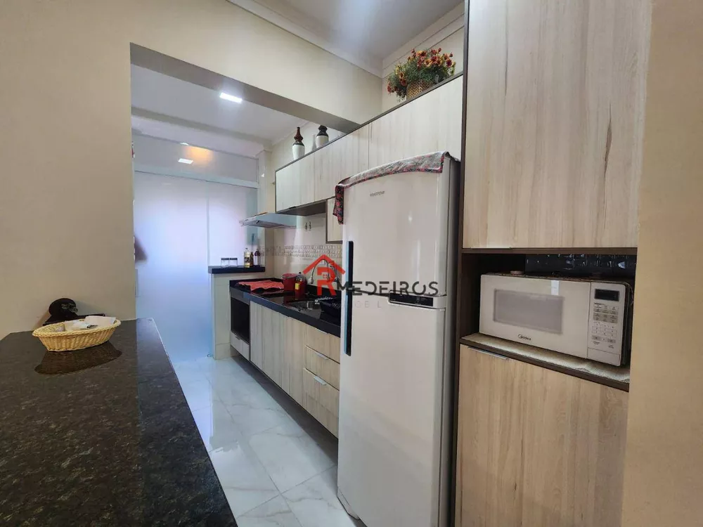 Apartamento à venda com 2 quartos, 70m² - Foto 5