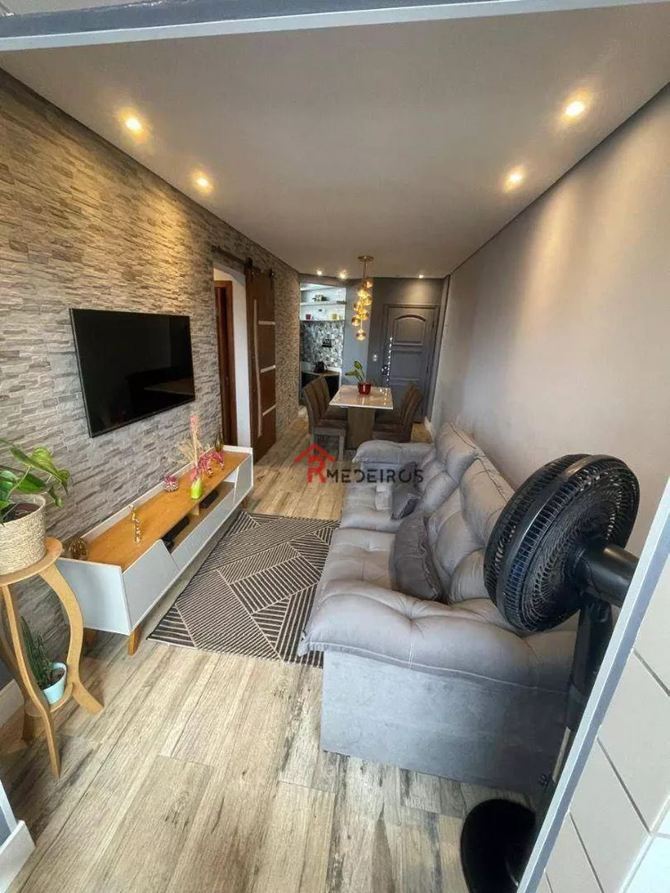 Apartamento à venda com 2 quartos, 67m² - Foto 1