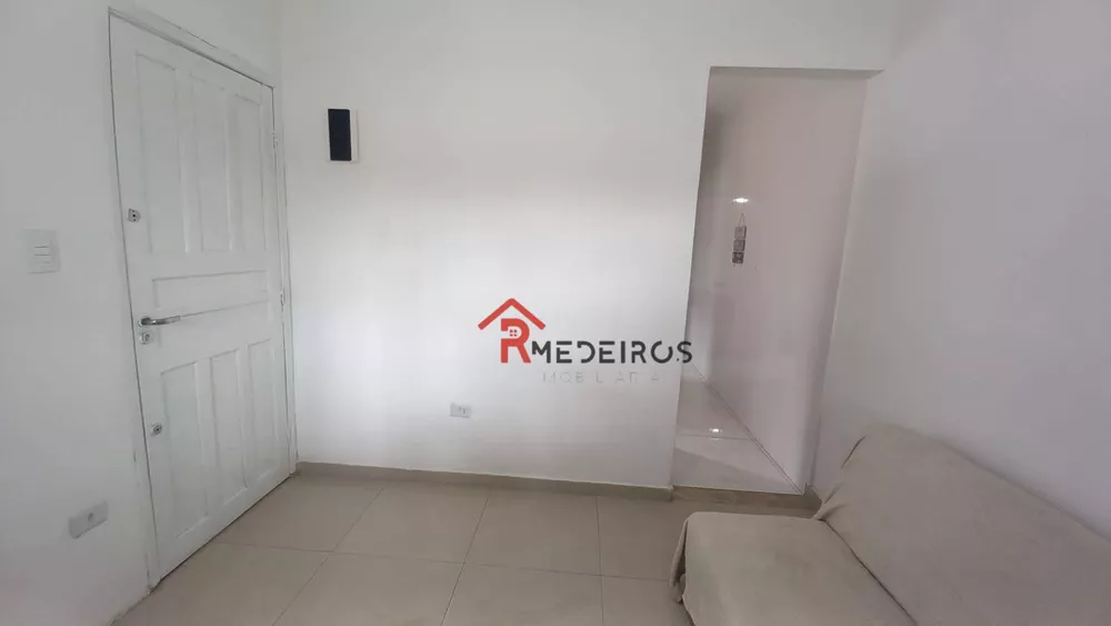 Casa à venda com 1 quarto, 55m² - Foto 4