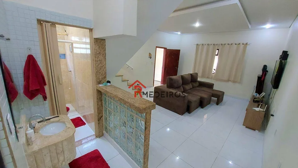 Casa, 3 quartos, 183 m² - Foto 1