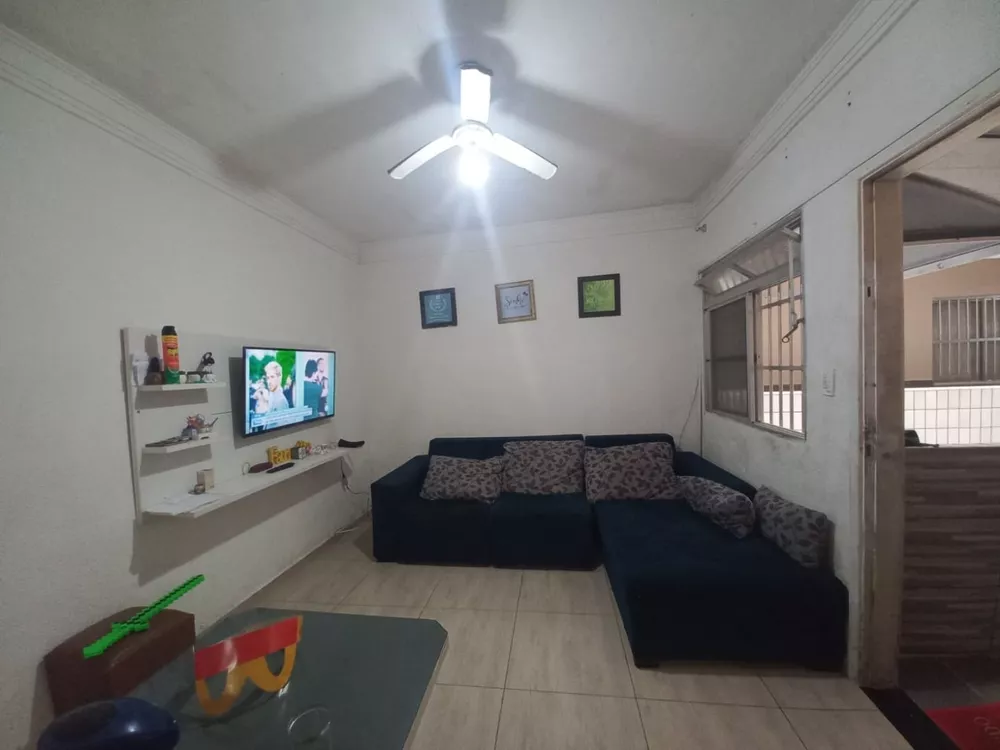 Apartamento à venda com 2 quartos, 70m² - Foto 1