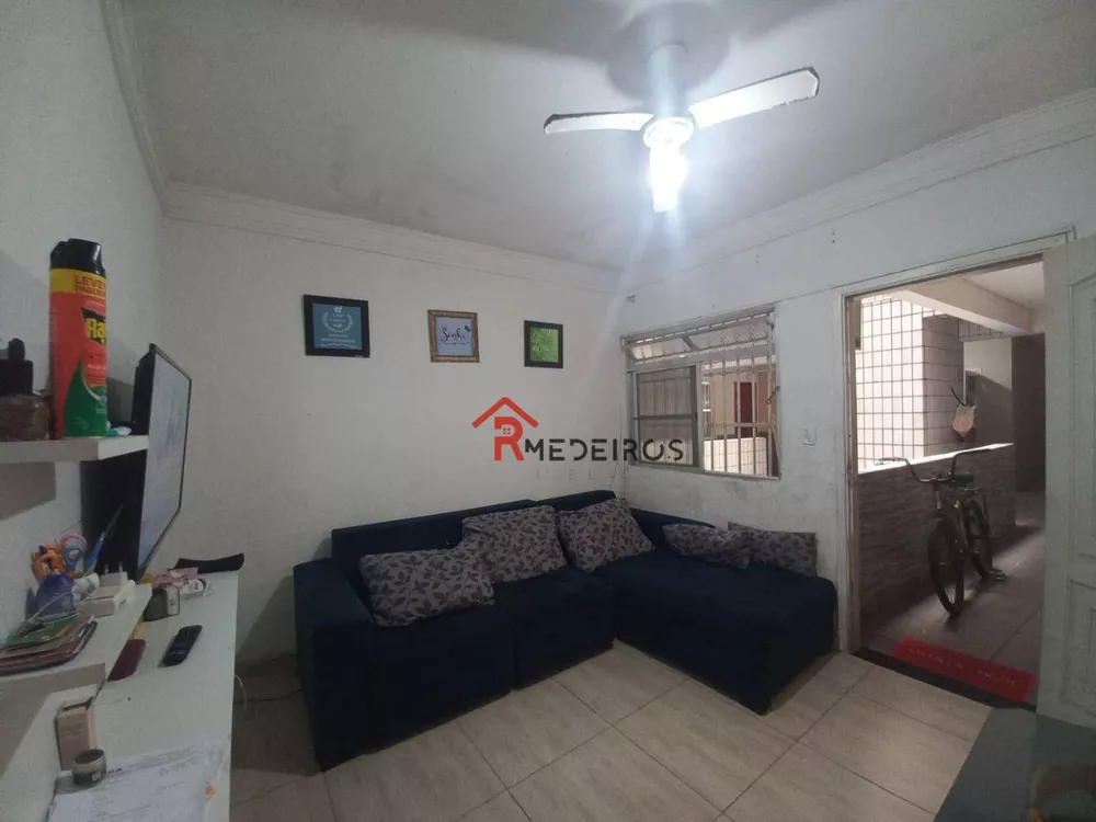 Apartamento à venda com 2 quartos, 70m² - Foto 2