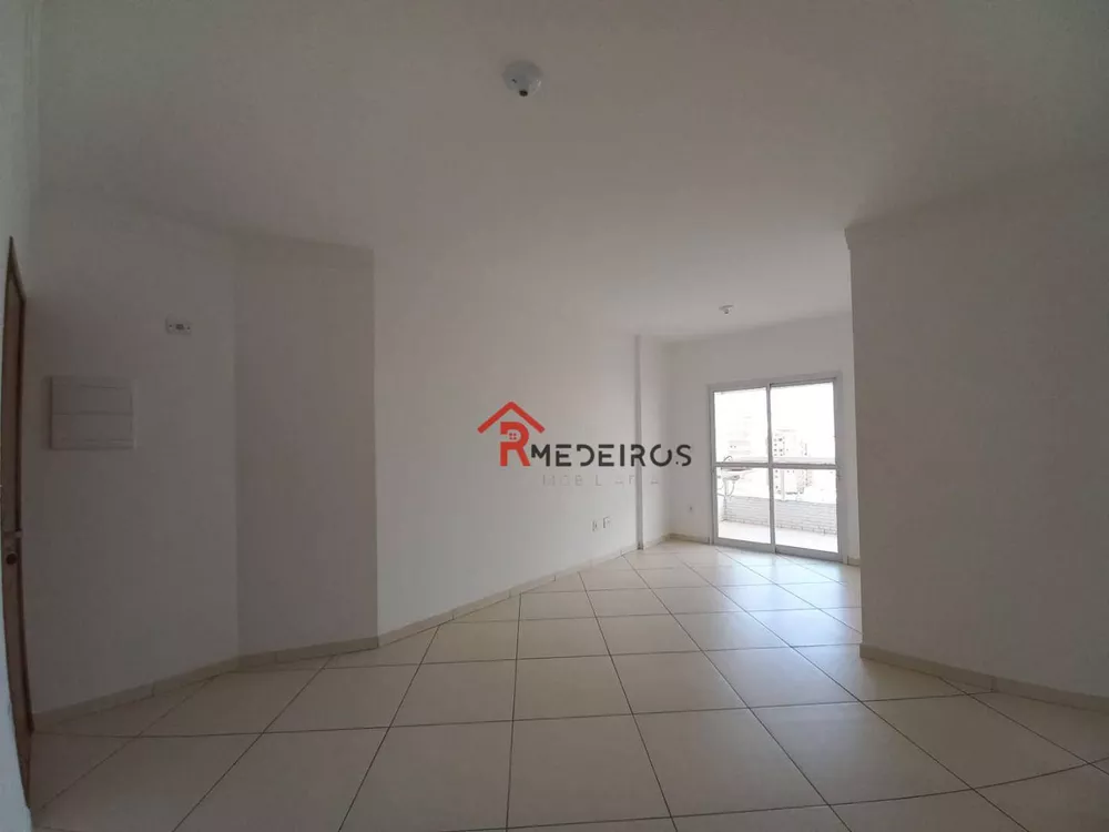 Apartamento à venda com 2 quartos, 66m² - Foto 4