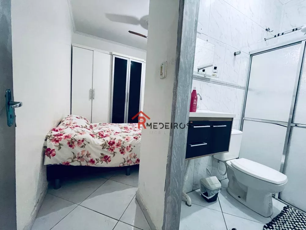 Casa à venda com 3 quartos, 67m² - Foto 5