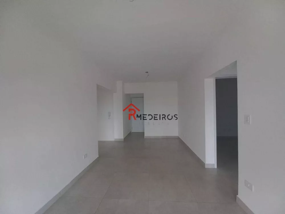 Apartamento à venda com 2 quartos, 68m² - Foto 4