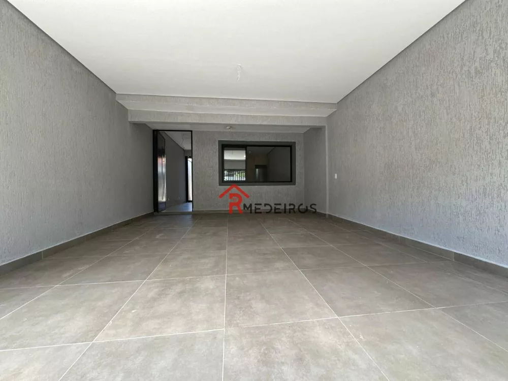 Casa à venda com 2 quartos, 80m² - Foto 2