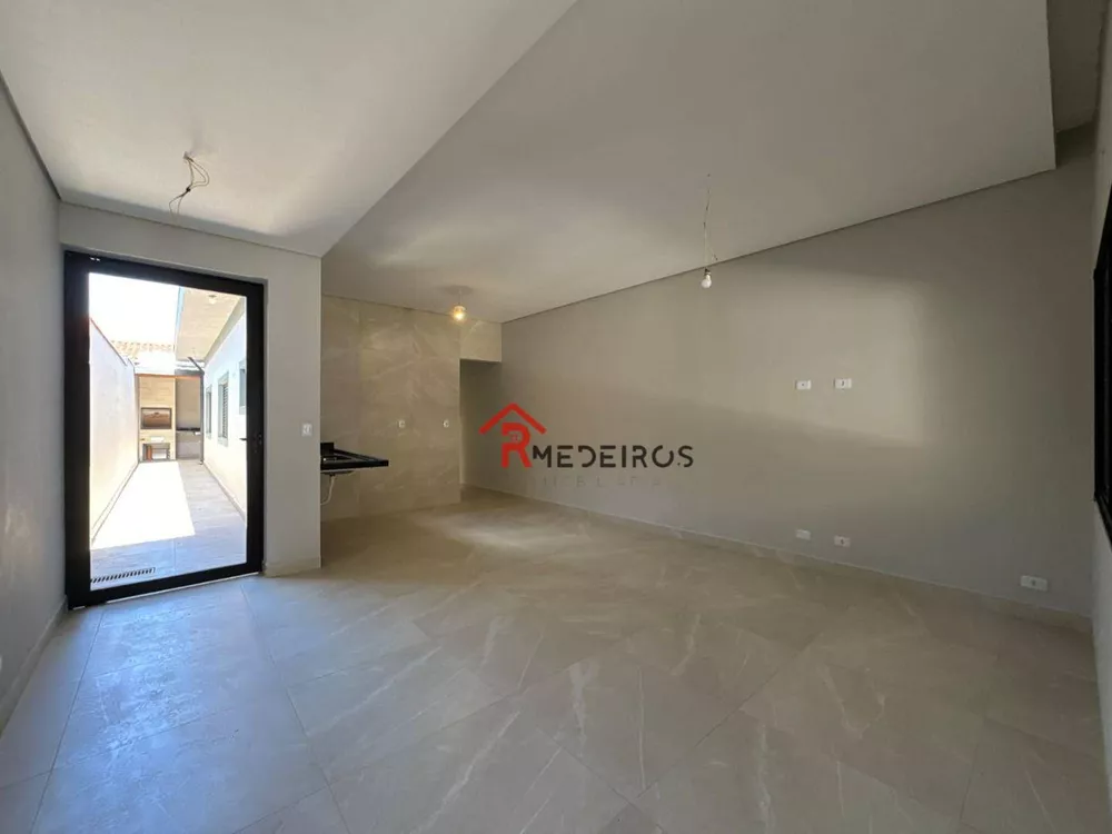 Casa à venda com 2 quartos, 80m² - Foto 3