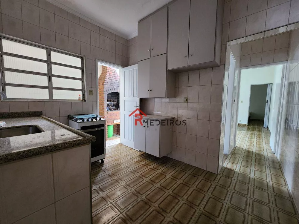 Casa à venda com 2 quartos, 91m² - Foto 4