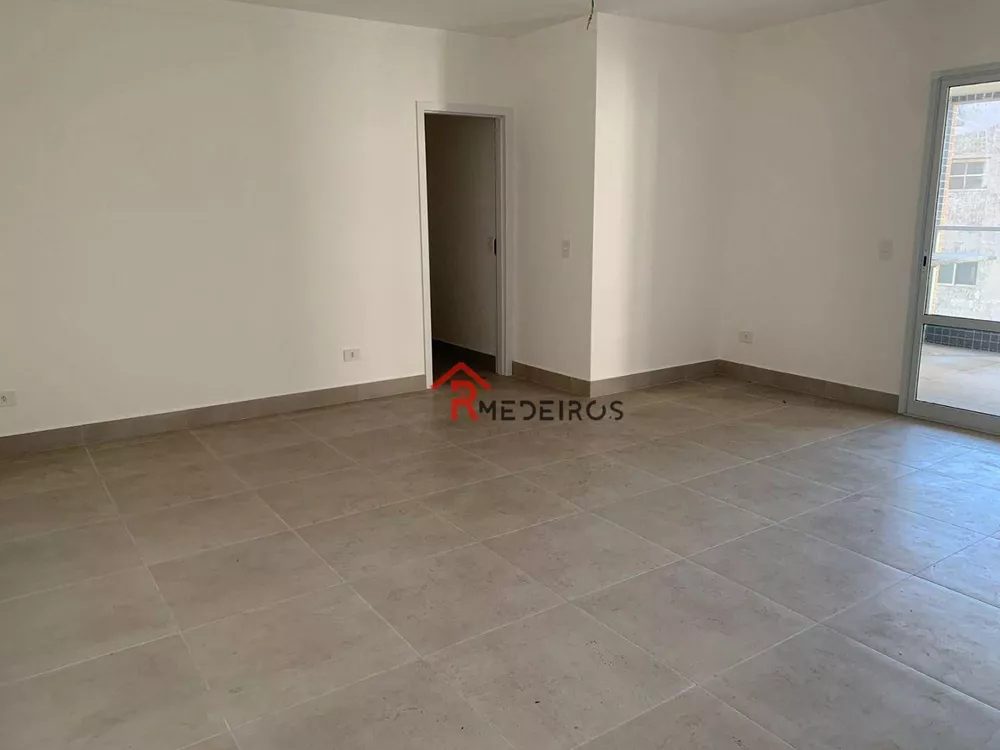 Apartamento à venda com 3 quartos, 143m² - Foto 2