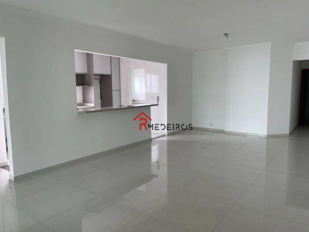 Apartamento à venda com 3 quartos, 170m² - Foto 5