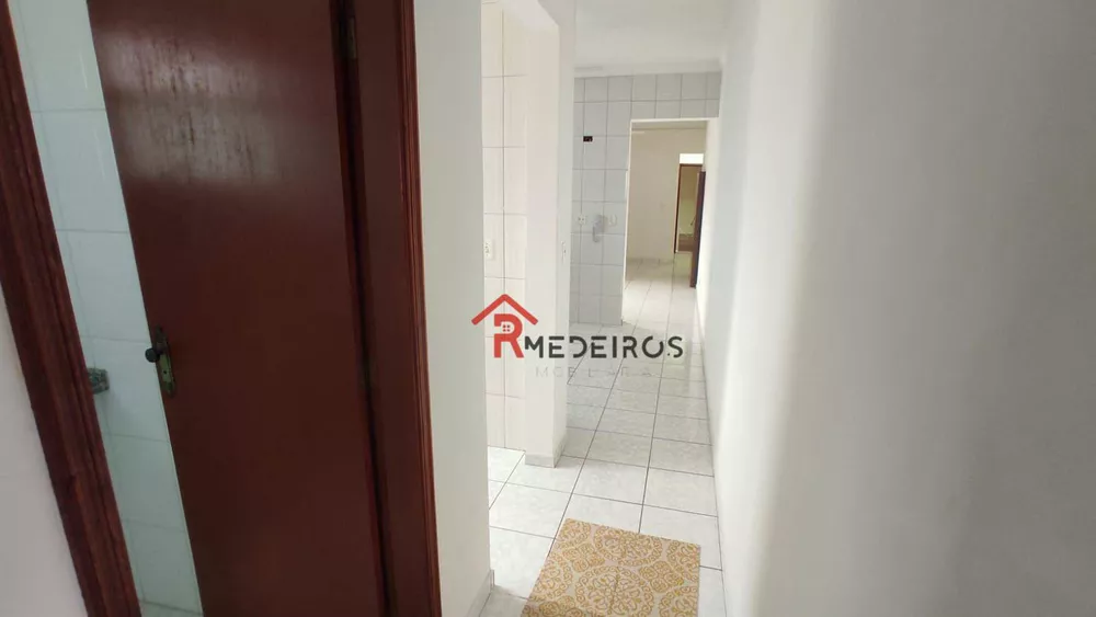 Apartamento à venda com 2 quartos, 67m² - Foto 3