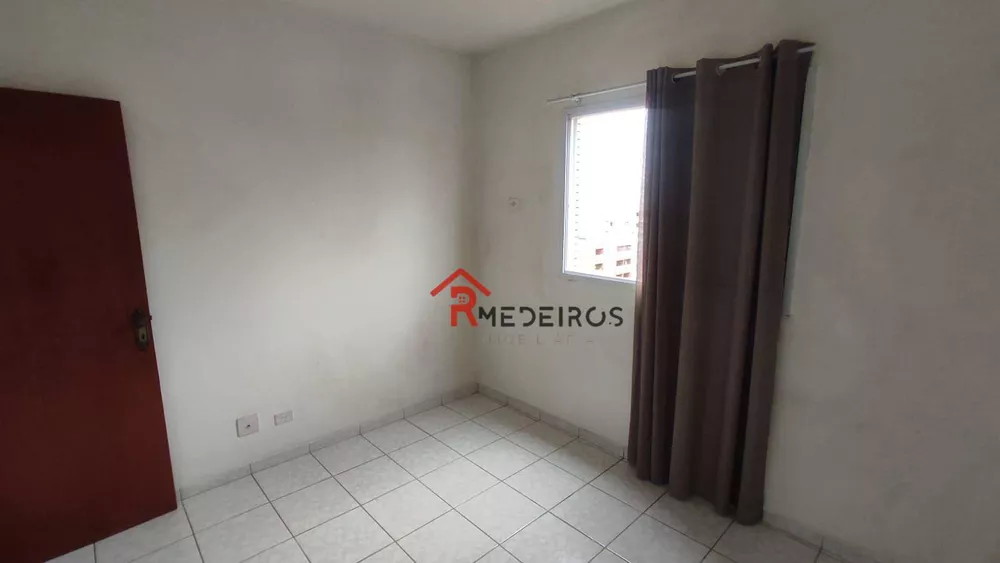 Apartamento à venda com 2 quartos, 67m² - Foto 4