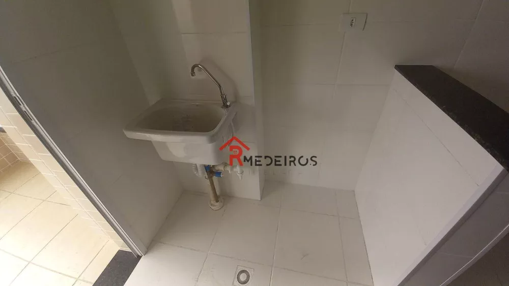 Apartamento à venda com 2 quartos, 75m² - Foto 7