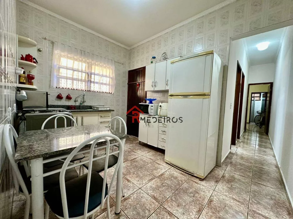 Casa à venda com 2 quartos, 89m² - Foto 6