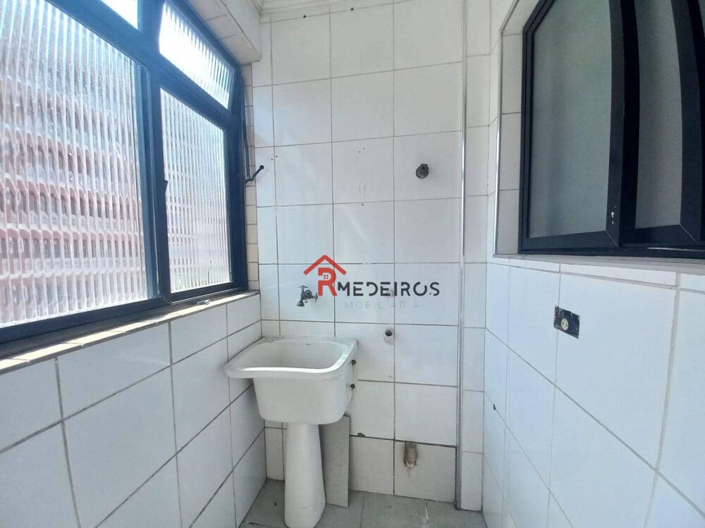 Apartamento à venda com 2 quartos, 75m² - Foto 10
