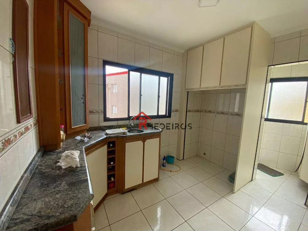 Apartamento à venda com 2 quartos, 80m² - Foto 10