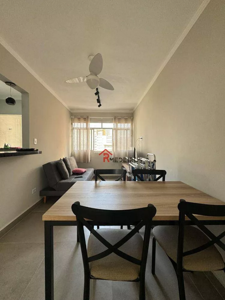 Apartamento à venda com 1 quarto, 45m² - Foto 4