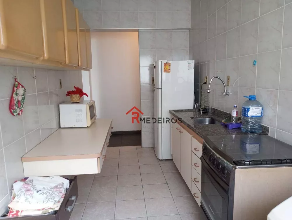 Apartamento à venda com 2 quartos, 62m² - Foto 1