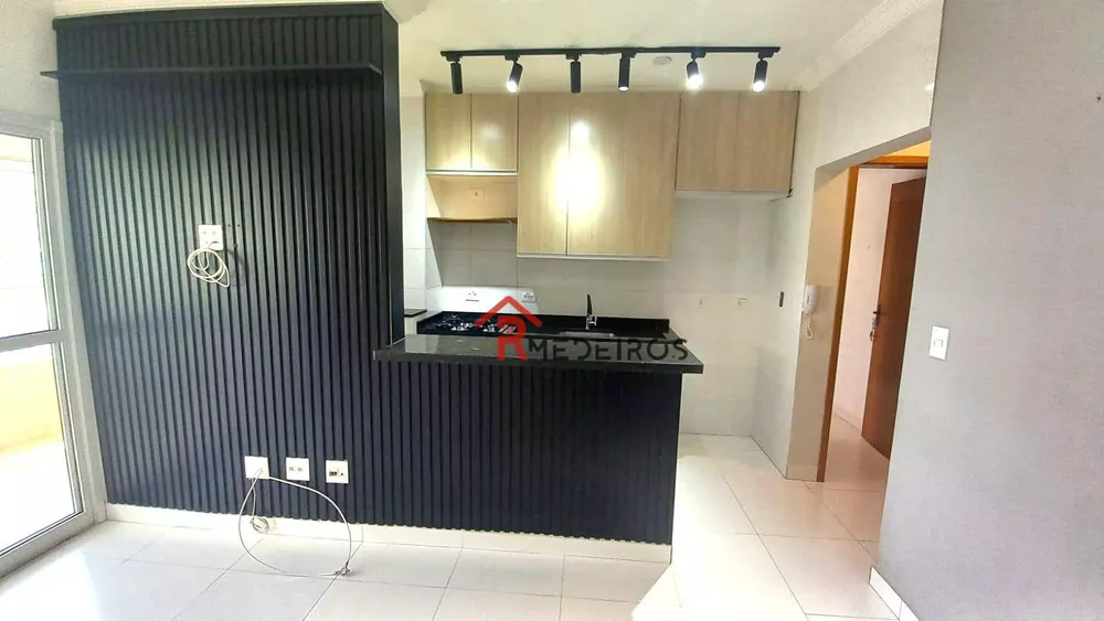 Apartamento à venda com 2 quartos, 77m² - Foto 4