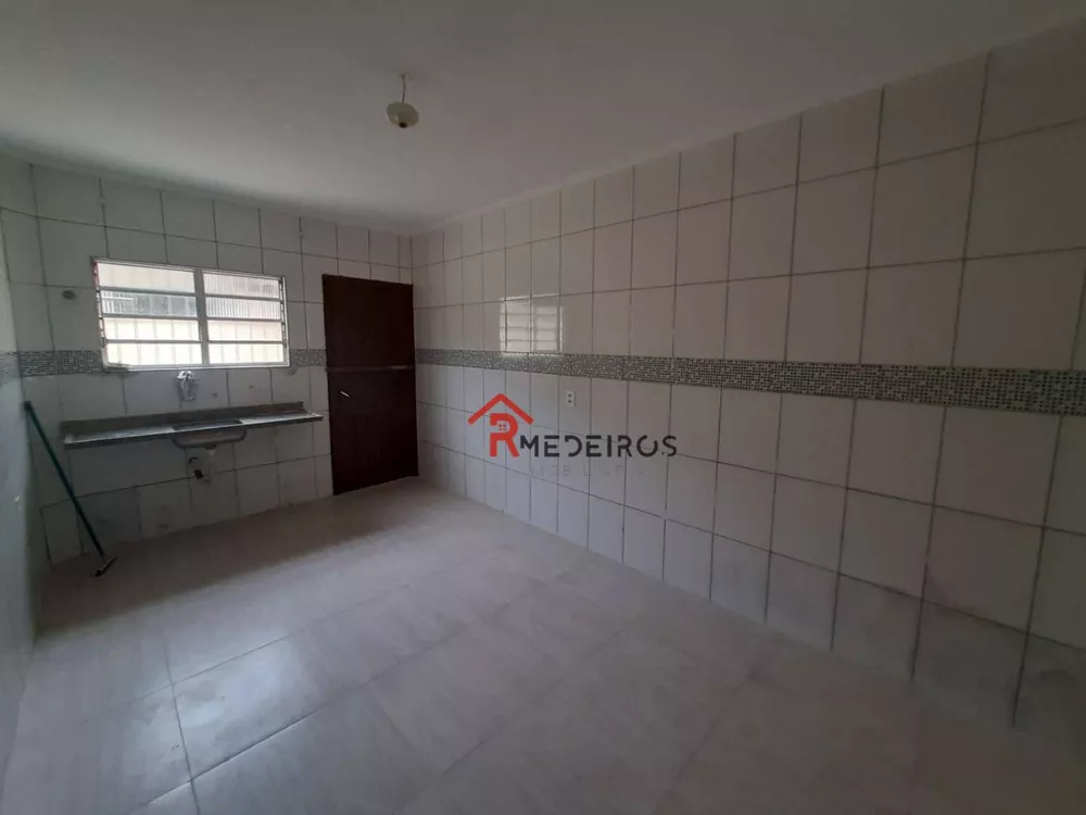 Sobrado à venda com 2 quartos, 70m² - Foto 8