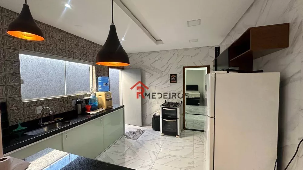 Casa à venda com 2 quartos, 105m² - Foto 8