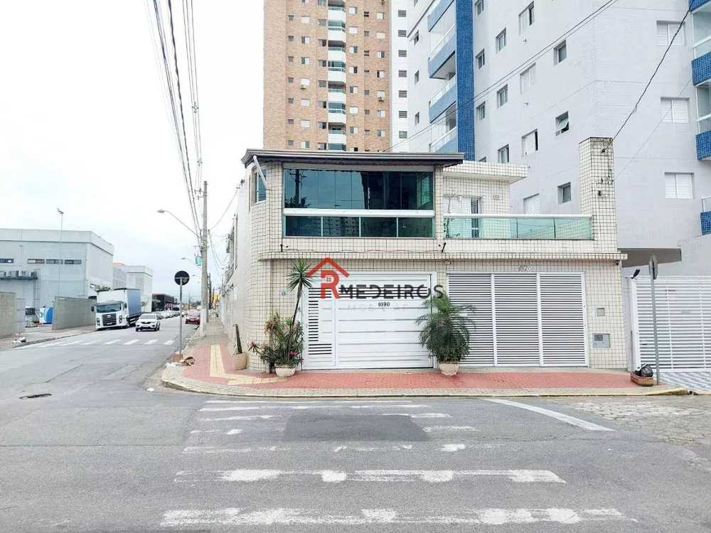 Sobrado à venda com 2 quartos, 90m² - Foto 1