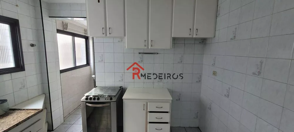 Apartamento à venda com 1 quarto, 50m² - Foto 6