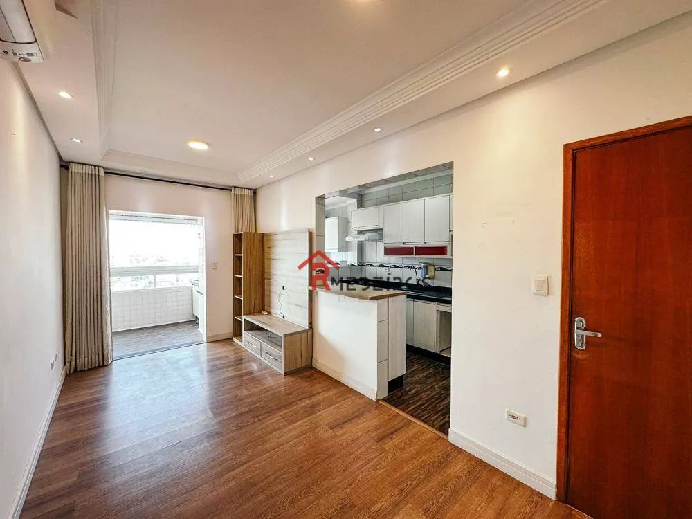 Apartamento à venda com 2 quartos, 70m² - Foto 2