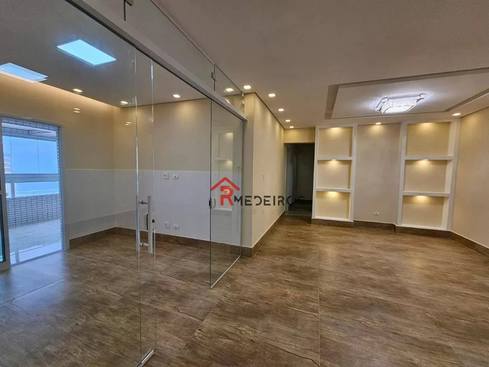 Apartamento à venda com 3 quartos, 150m² - Foto 3