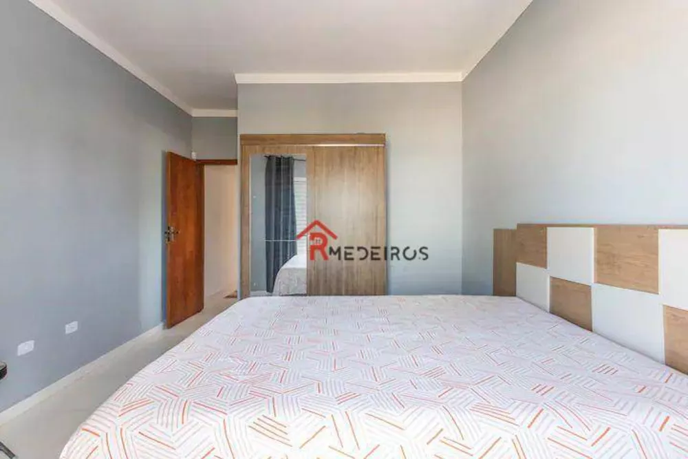 Sobrado à venda com 3 quartos, 120m² - Foto 2