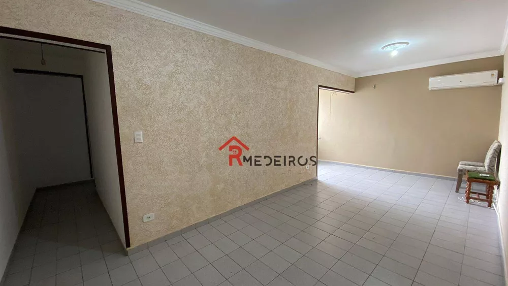 Apartamento à venda com 2 quartos, 80m² - Foto 4