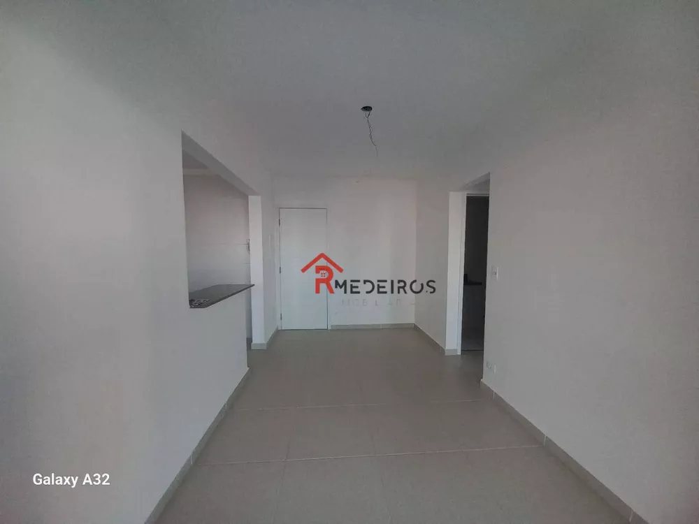 Apartamento à venda com 1 quarto, 47m² - Foto 2