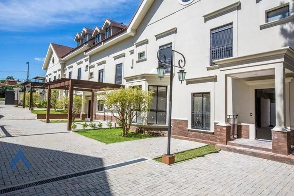 Casa, 4 quartos, 250 m² - Foto 1